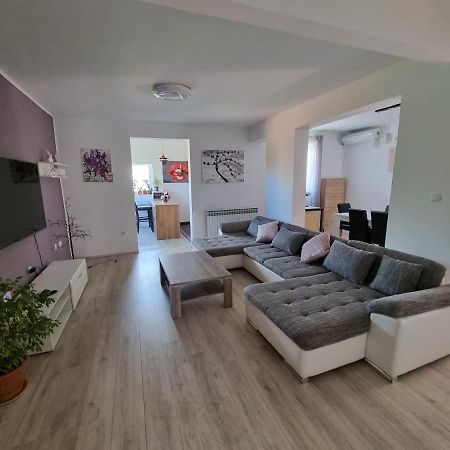 Apartment Zara Funtana Kültér fotó